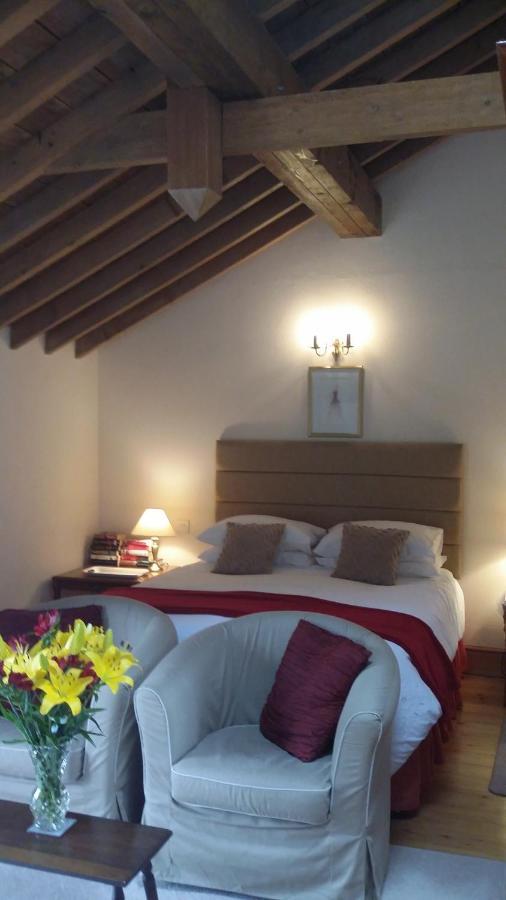 The Granary Bed & Breakfast Талгарт Екстериор снимка